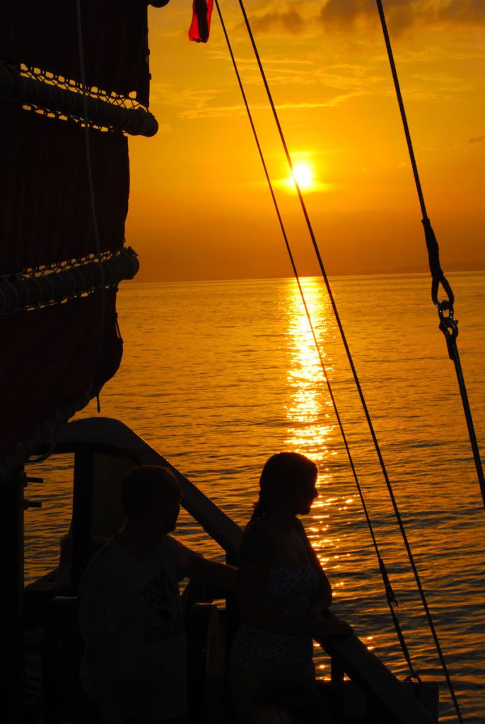 5 Island Boat Tour + Sunset in Krabi
