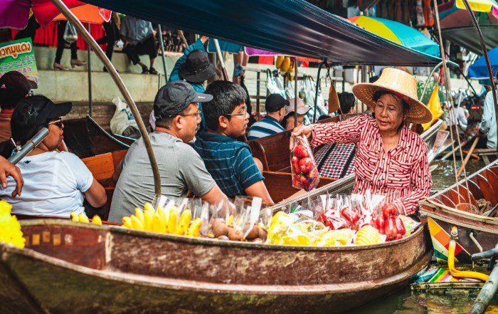 Si está recorriendo Krabi o participando en una excursión en barco por Bangkok, documéntelo todo.